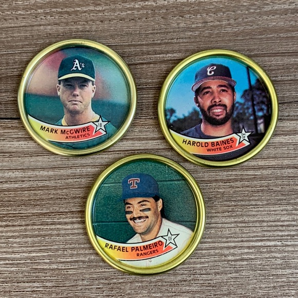 1989 Topps Sports Baseball Photo Coin Mark McGwire Harold Baines Rafael Palmiero - Picture 1 of 2